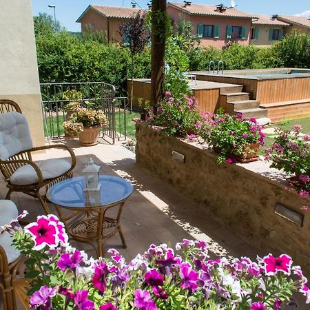 Apartamento Antica Casa Del Glicine Poggibonsi Exterior foto
