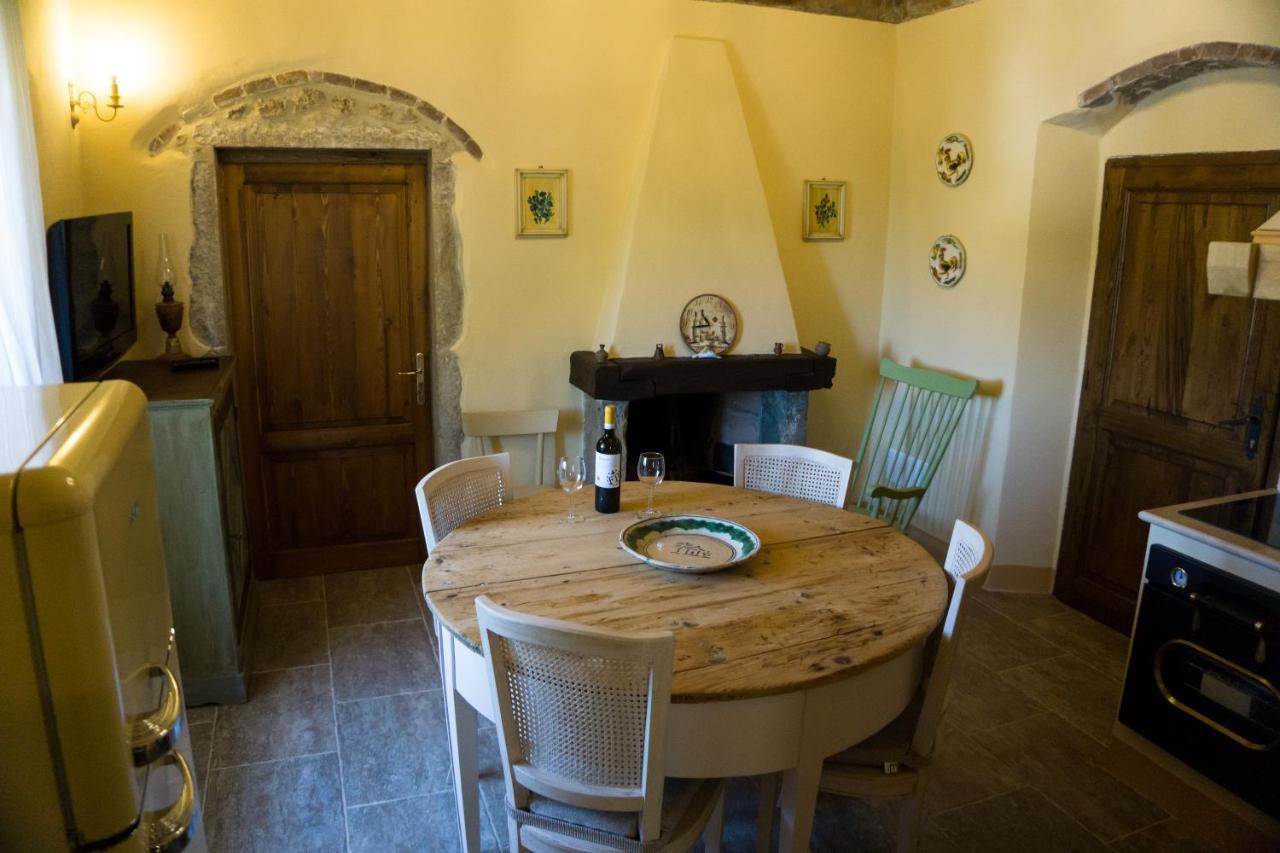 Apartamento Antica Casa Del Glicine Poggibonsi Exterior foto
