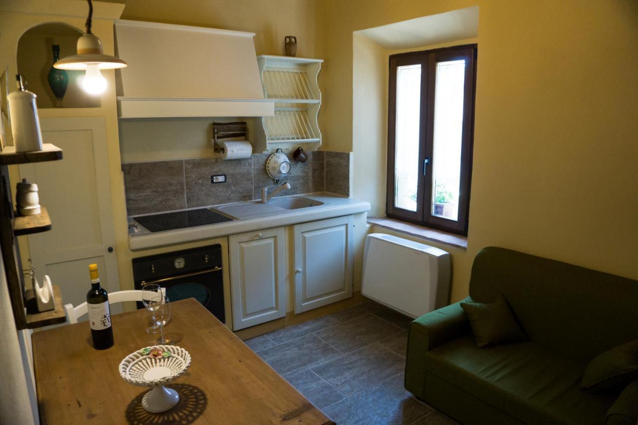 Apartamento Antica Casa Del Glicine Poggibonsi Exterior foto