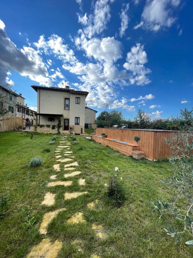 Apartamento Antica Casa Del Glicine Poggibonsi Exterior foto