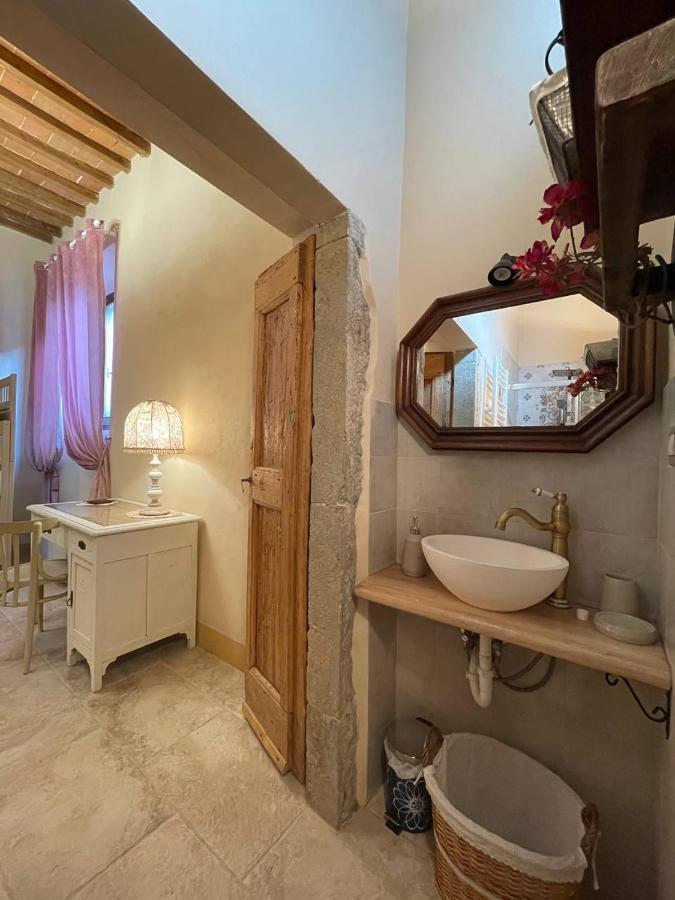 Apartamento Antica Casa Del Glicine Poggibonsi Exterior foto